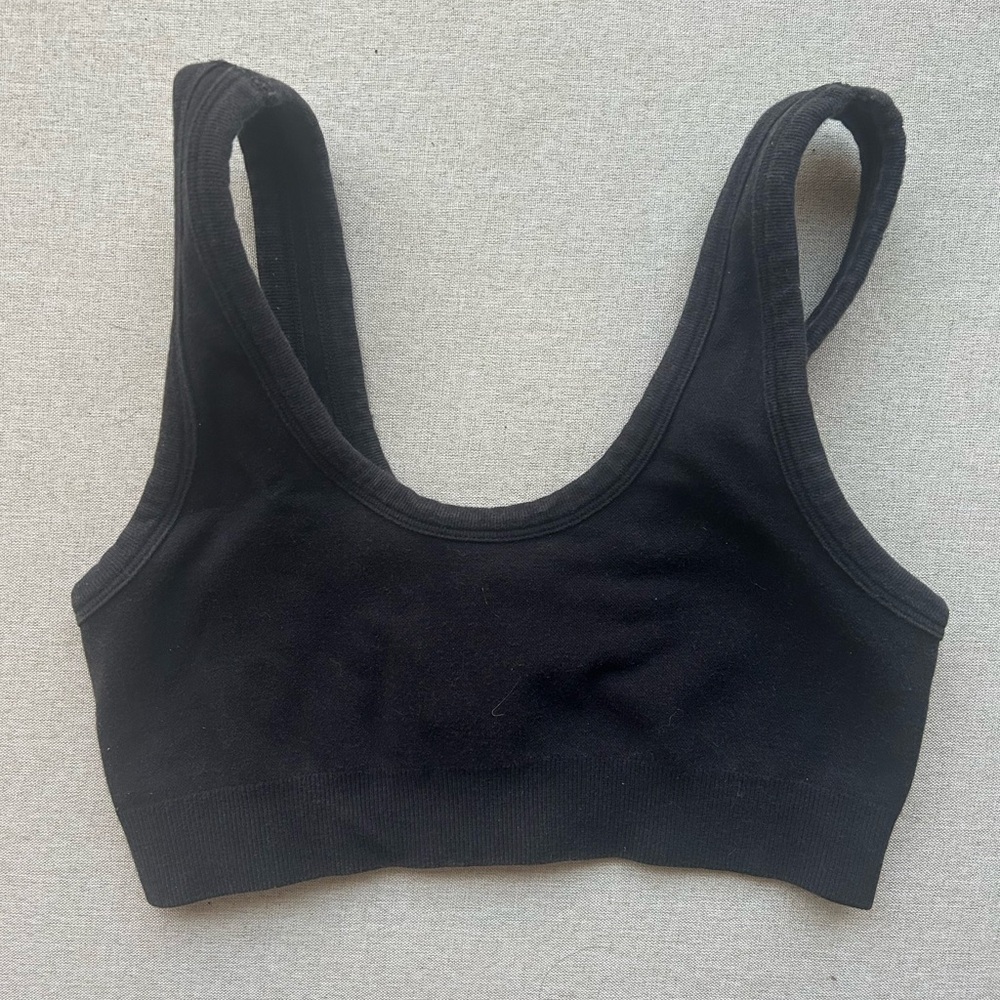 Alo sports bra